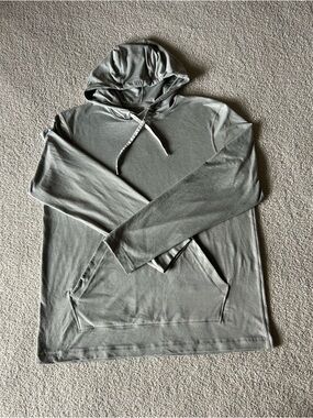 lululemon athletica Men's Lightweight Hooded Pullover - Gray